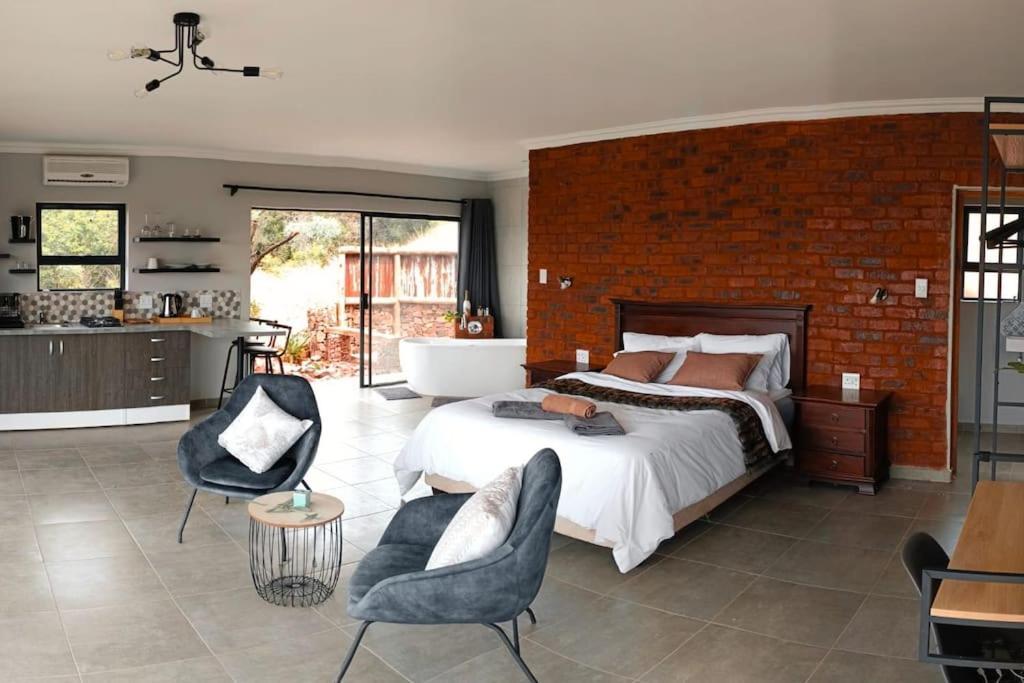 Rocky Road Mountain Lodge Pretoria Bagian luar foto